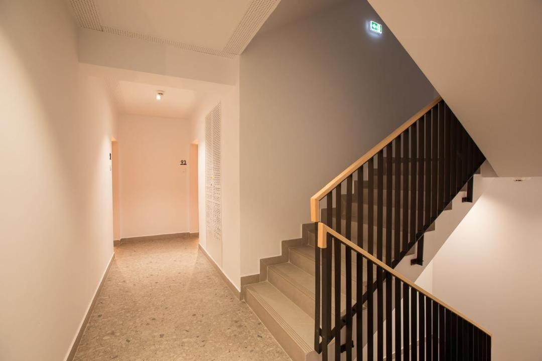Escapism - Premium 1Br Apartment With Parking Bukarest Exterior foto