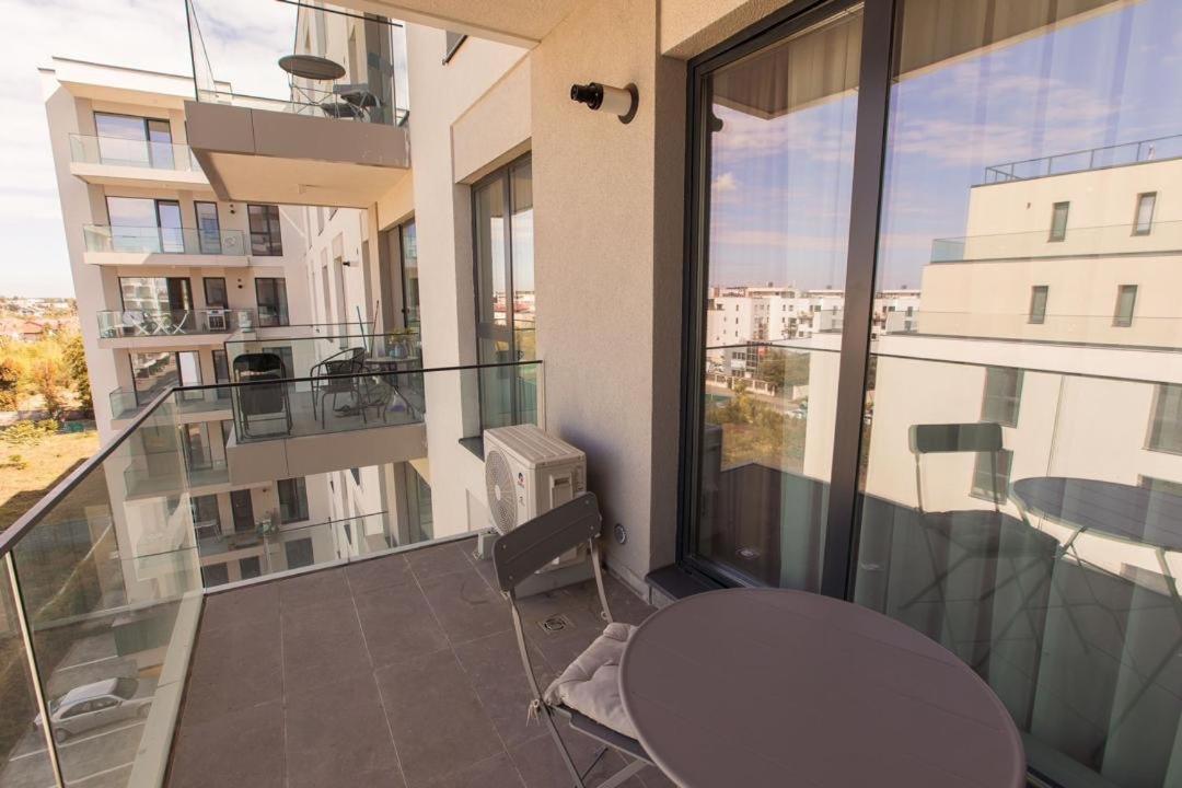 Escapism - Premium 1Br Apartment With Parking Bukarest Exterior foto