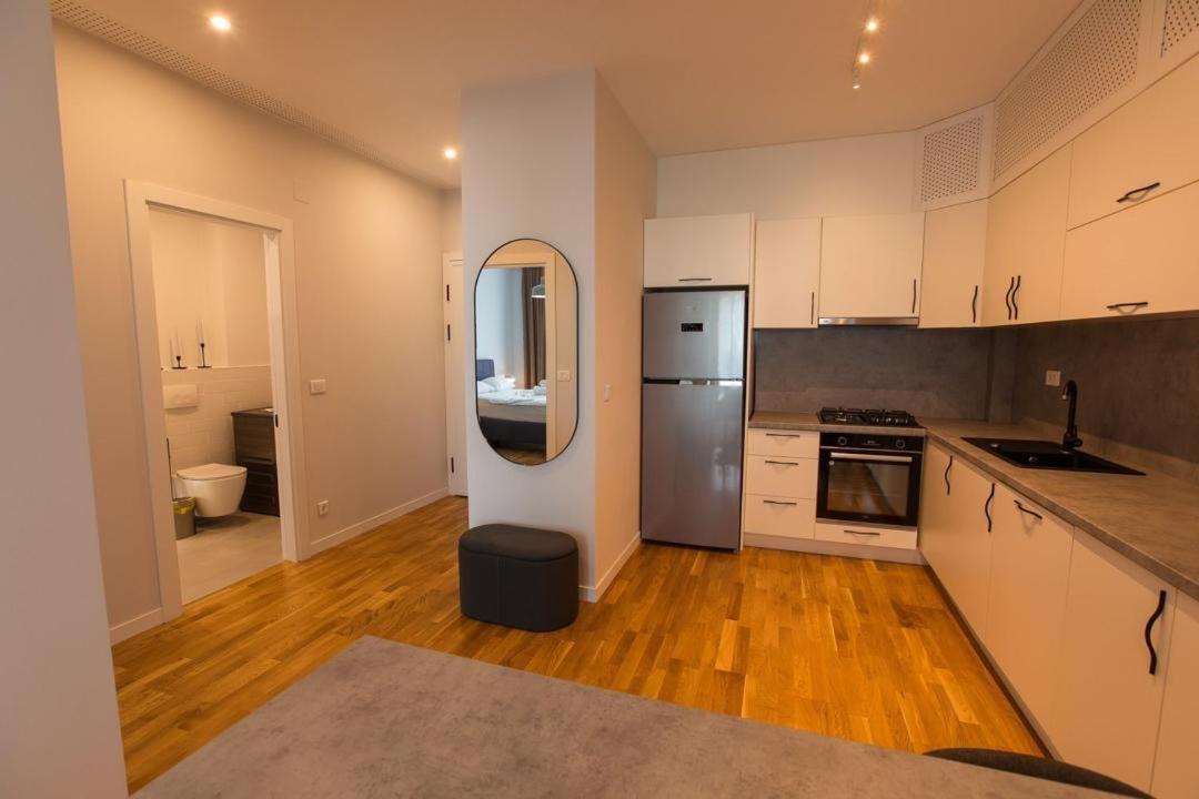 Escapism - Premium 1Br Apartment With Parking Bukarest Exterior foto